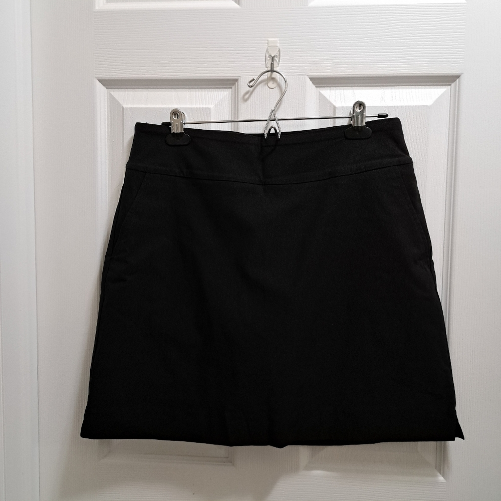S.C.& Co. Pull On Skort Black Stretch Skirt Women's Size Medium Classic
